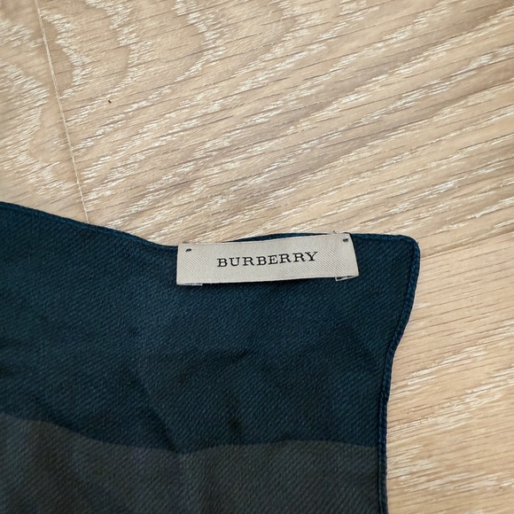 Silk Burberry scarf